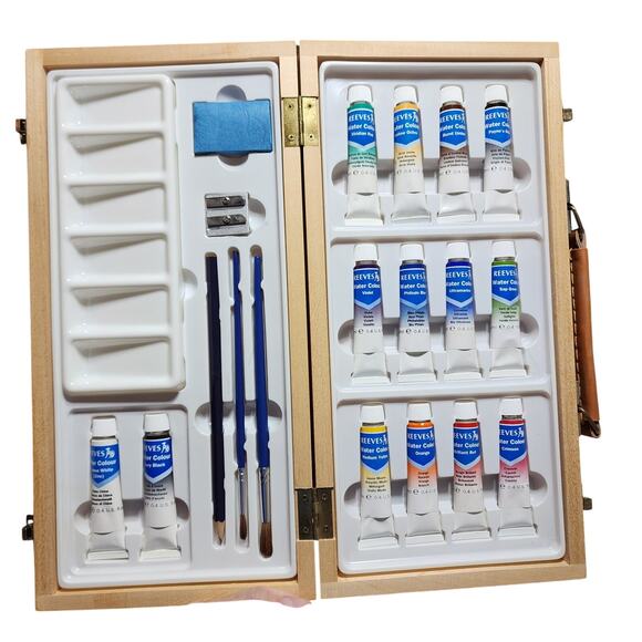 Reeves Paint Set in Wood Box - Picture 2 of 6